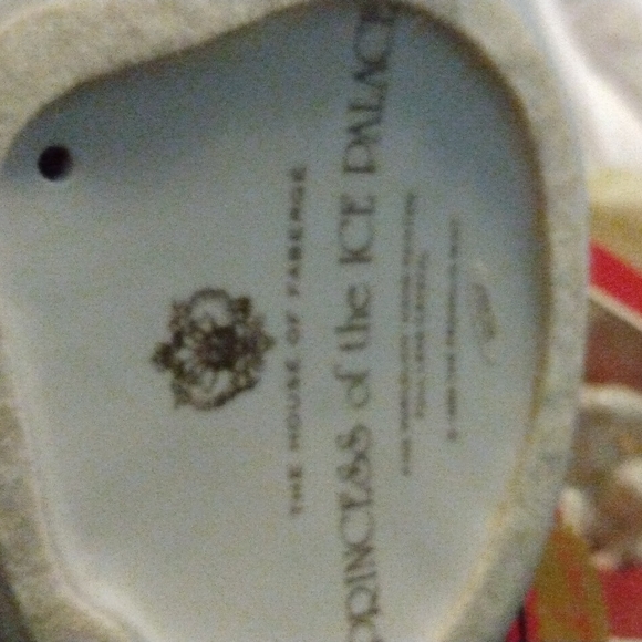 Faberge Ice Princess House of Faeberge Fine Porcelain - Picture 5 of 6